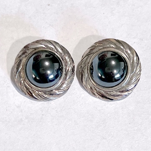 Vintage Sterling Hermatite Cabachon Clip on Earrings early 1900’s - Picture 1 of 8
